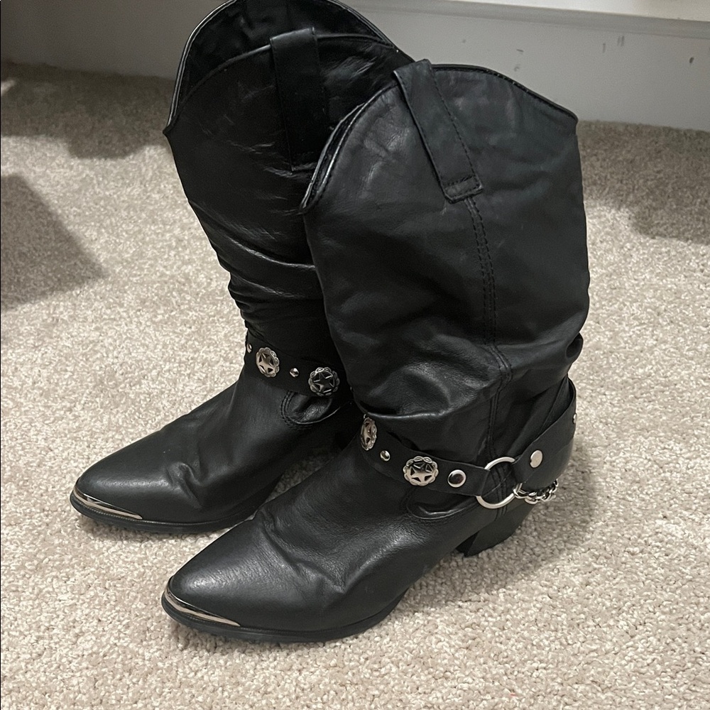 Dingo Black Leather Heeled Boots